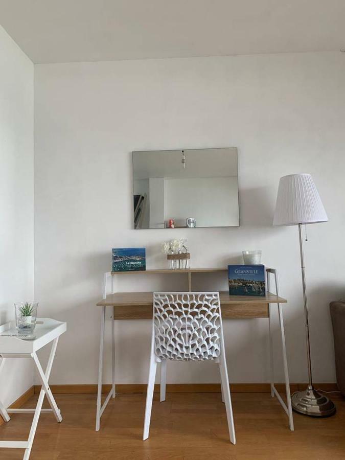 גראנוויל Un Balcon Sur La Mer, Acces Direct A La Plage מראה חיצוני תמונה