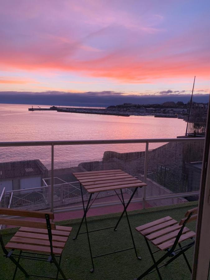 גראנוויל Un Balcon Sur La Mer, Acces Direct A La Plage מראה חיצוני תמונה
